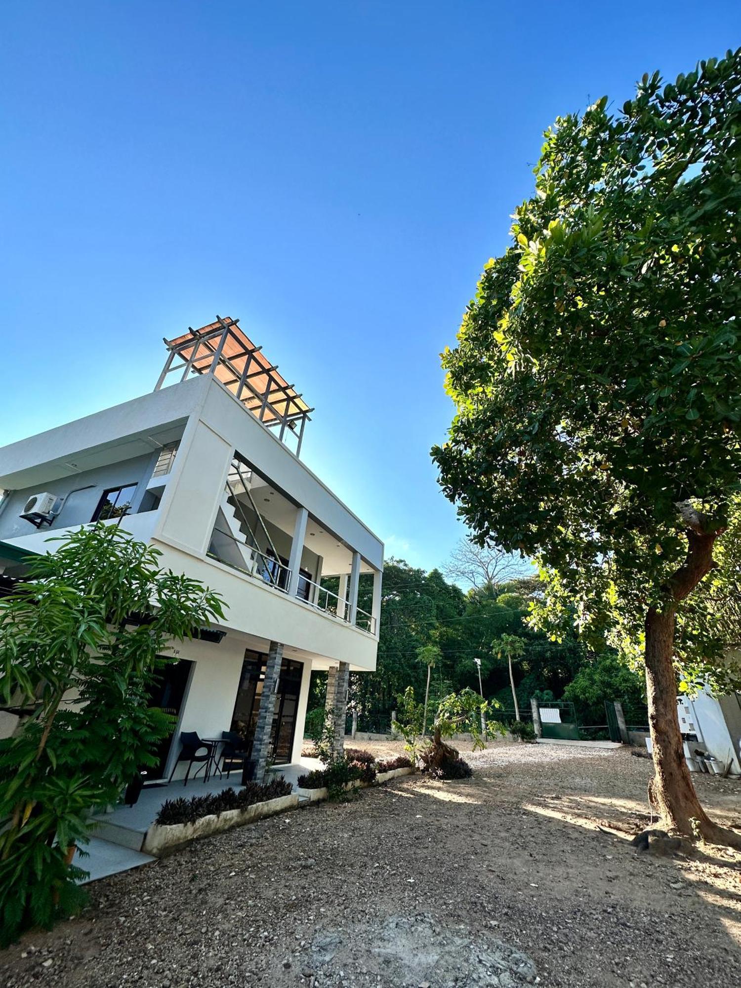 Harbour Bliss Hotel Coron Exterior photo